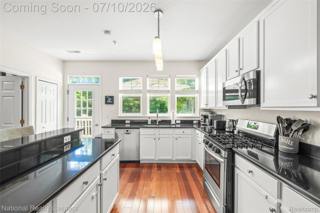 305 Red Ryder Drive, Plymouth, MI 48170