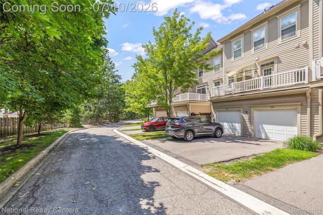 305 Red Ryder Drive, Plymouth, MI 48170