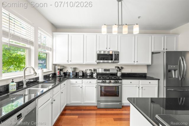 305 Red Ryder Drive, Plymouth, MI 48170