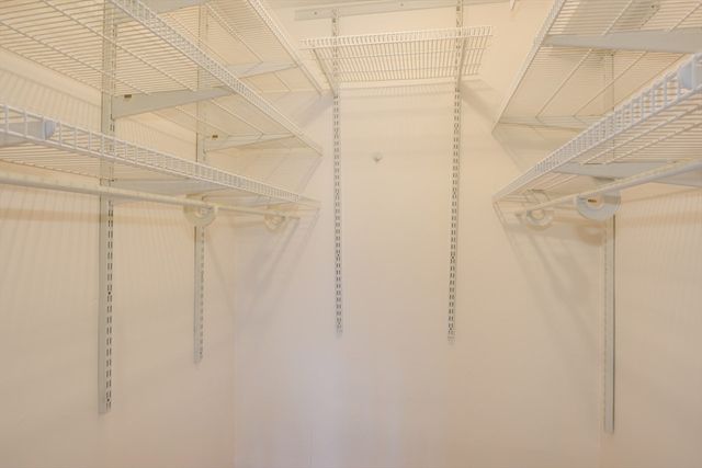 26 Walden Drive 4, Natick, MA 01760