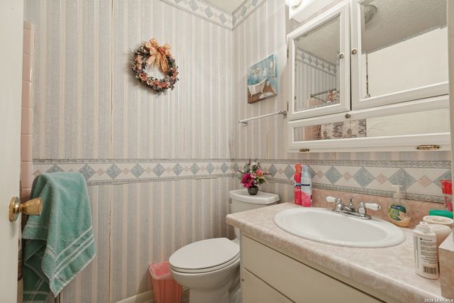 1902 Calais, San Antonio, TX 78224