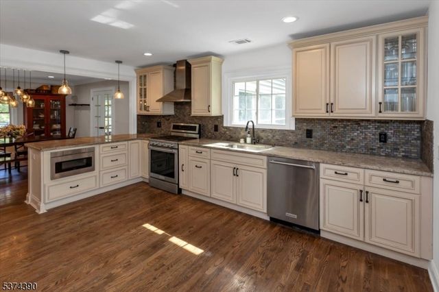 145 Mendham Road East, Mendham Twp., NJ 07945