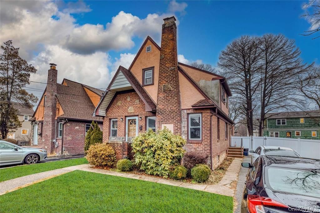 849 Taft Street, West Hempstead, NY 11552