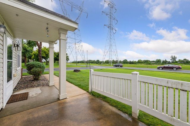 820 Princeton Avenue, Shakopee, MN 55379
