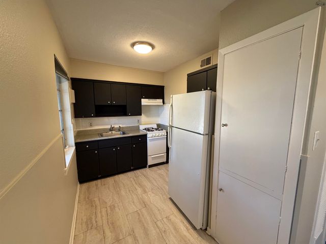 3701 SOUTHMOOR LANE, Wichita Falls, TX 76302