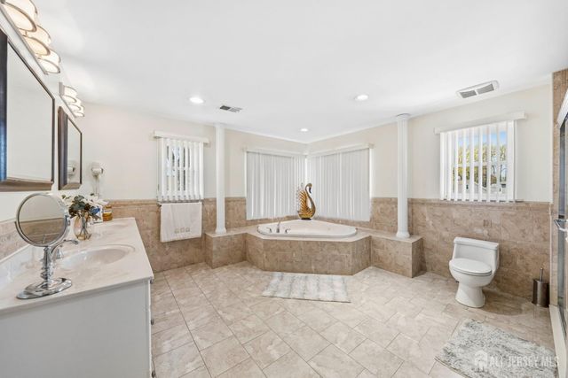 13 W 5th Avenue, Linden, NJ 07036