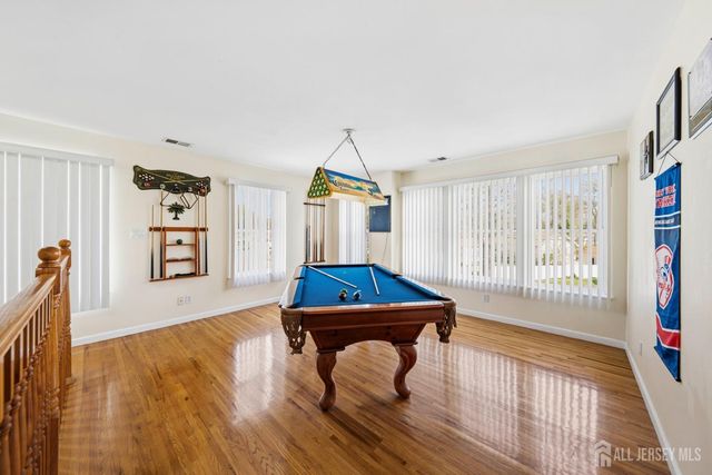 13 W 5th Avenue, Linden, NJ 07036