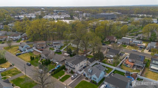13 W 5th Avenue, Linden, NJ 07036