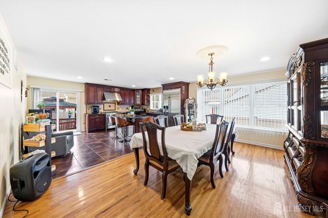 13 W 5th Avenue, Linden, NJ 07036
