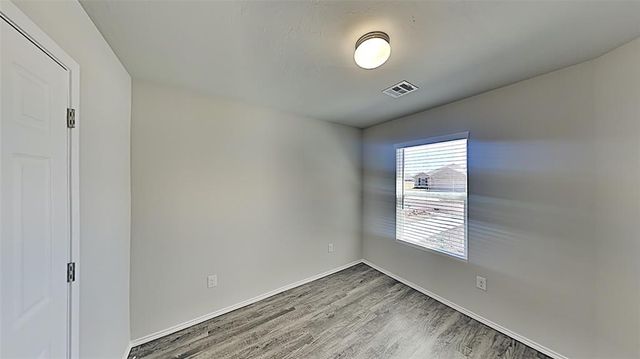 10001 Ruger Road, Yukon, OK 73099