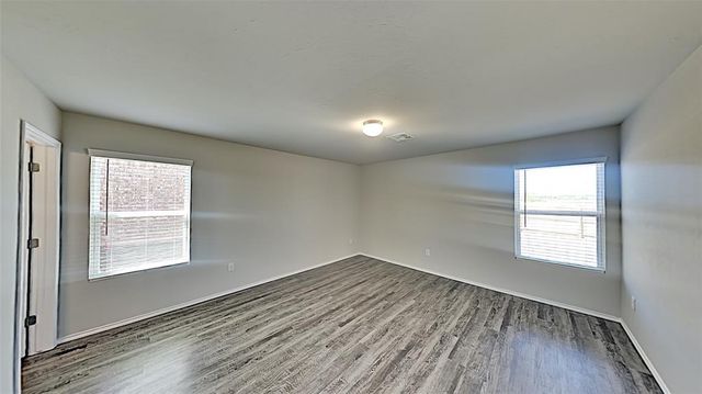 10001 Ruger Road, Yukon, OK 73099