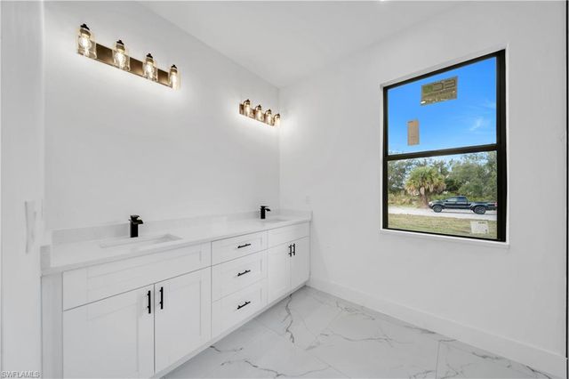 3211 58th ST W, Lehigh Acres, FL 33971