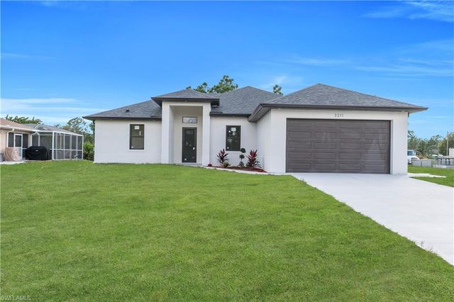 3211 58th ST W, Lehigh Acres, FL 33971