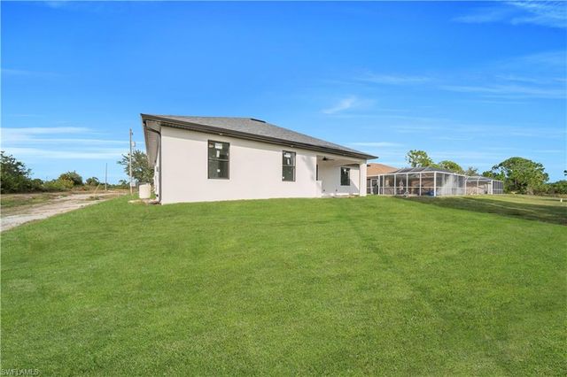 3211 58th ST W, Lehigh Acres, FL 33971