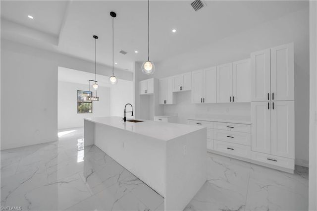 3211 58th ST W, Lehigh Acres, FL 33971