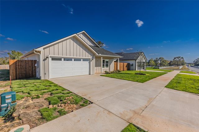 655 League Street, Sulphur Springs, TX 75482