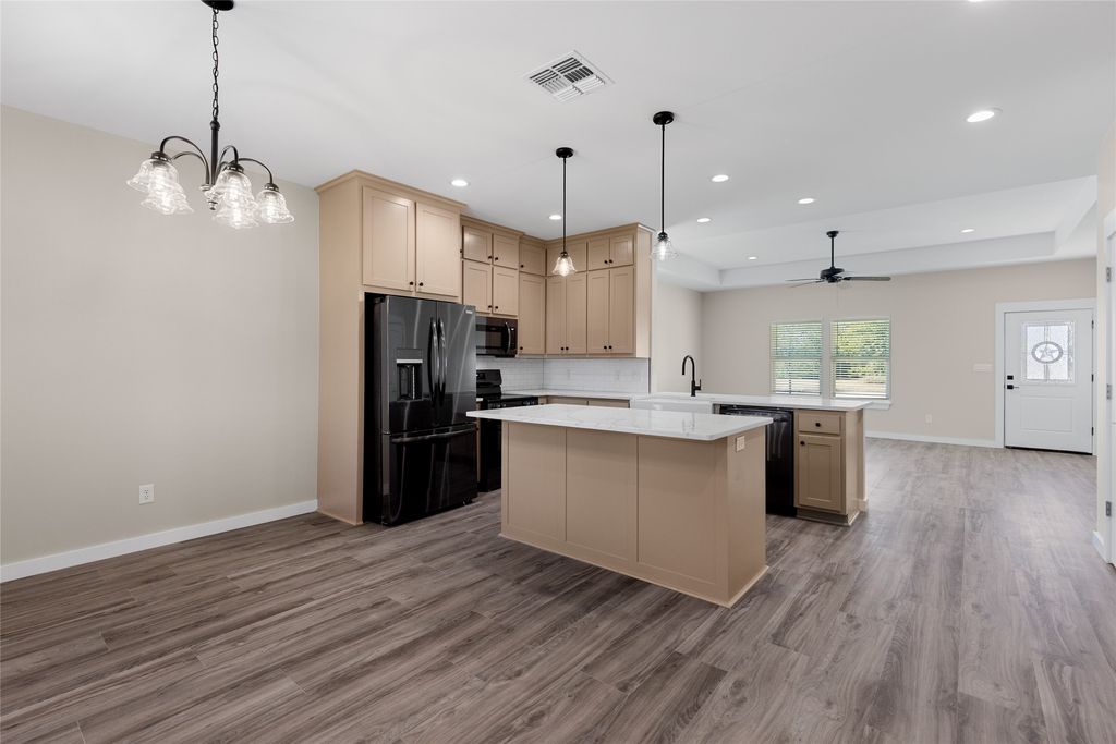 655 League Street, Sulphur Springs, TX 75482