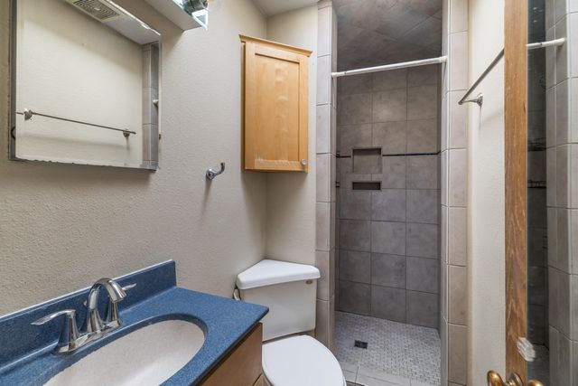 4309 Delamar Avenue NE, Albuquerque, NM 87110