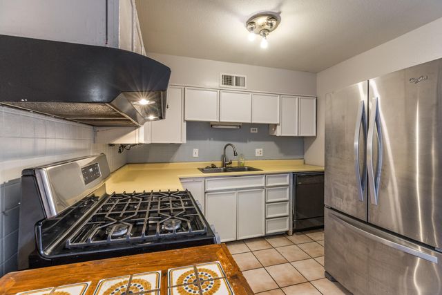 4309 Delamar Avenue NE, Albuquerque, NM 87110