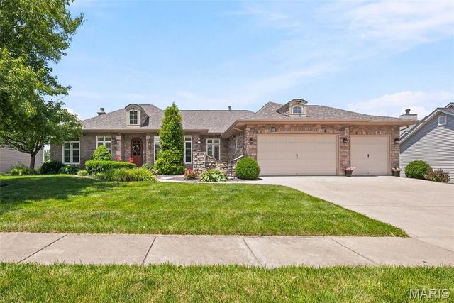 3105 Bear View Court, Wentzville, MO 63385