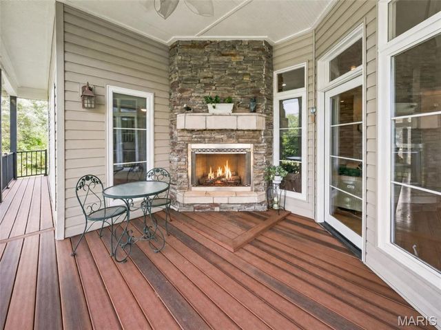 3105 Bear View Court, Wentzville, MO 63385