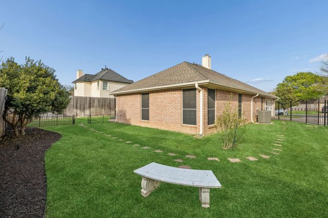 2741 Naples Drive, Hurst, TX 76054