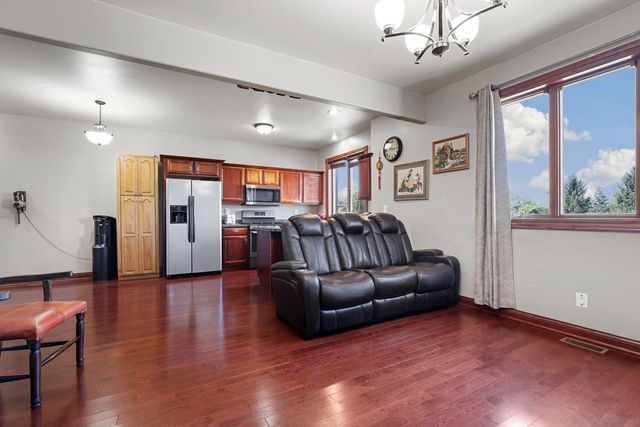 13643 Grant Street, Crown Point, IN 46307