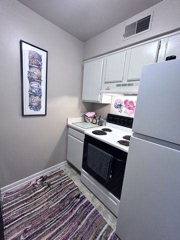 420 Walton Ln Apt I35, Madison, TN 37115