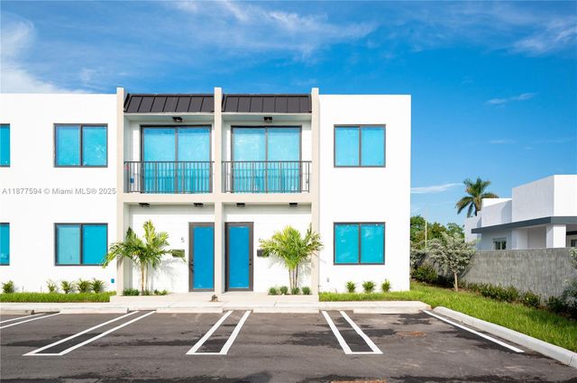 238 NW 2nd St 6, Florida City, FL 33034