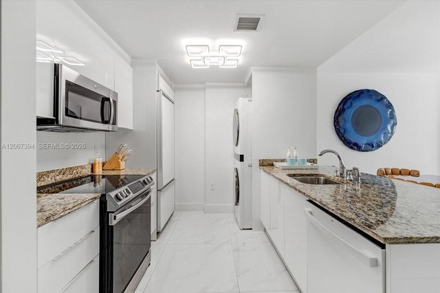 10275 Collins Avenue 916, Bal Harbour, FL 33154