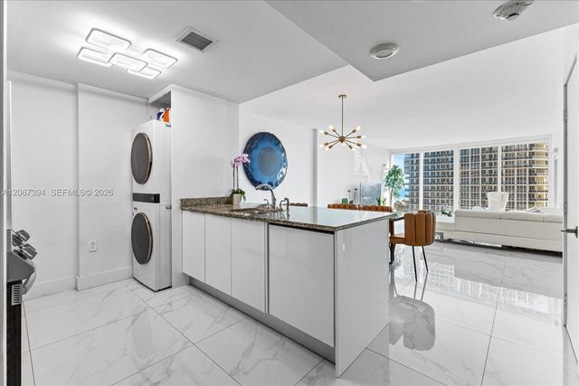 10275 Collins Avenue 916, Bal Harbour, FL 33154