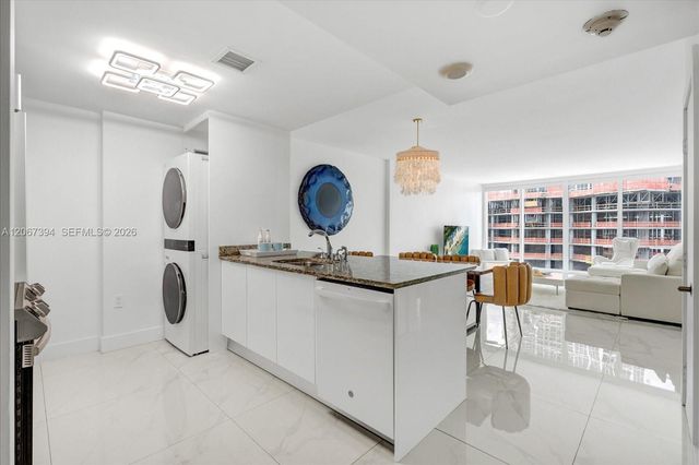 10275 Collins Avenue 916, Bal Harbour, FL 33154