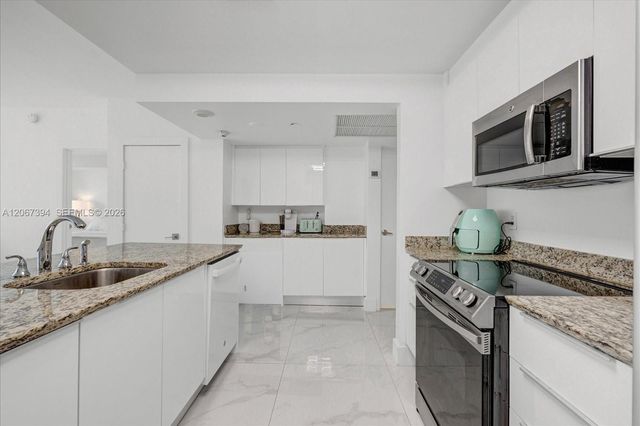 10275 Collins Avenue 916, Bal Harbour, FL 33154