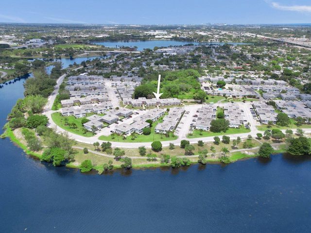 3120 Cynthia Lane 207, Lake Worth Beach, FL 33461