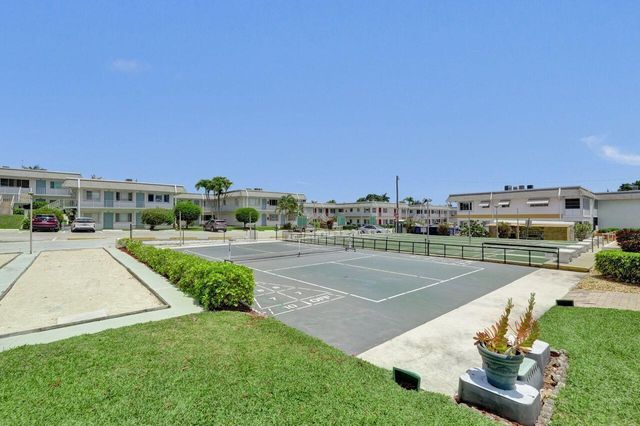 3120 Cynthia Lane 207, Lake Worth Beach, FL 33461
