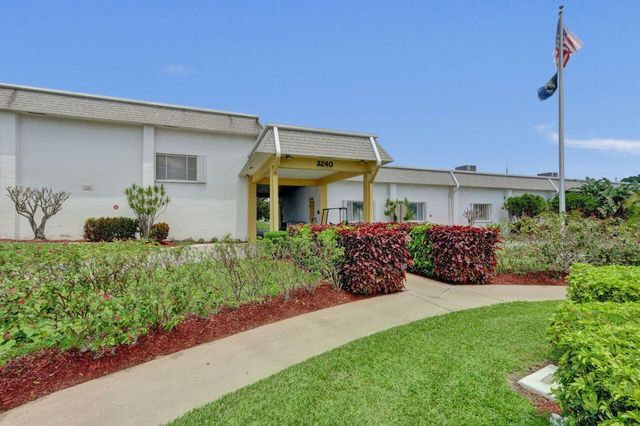 3120 Cynthia Lane 207, Lake Worth Beach, FL 33461