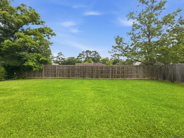 25894 Shadow Brook Ave, Denham Springs, LA 70726