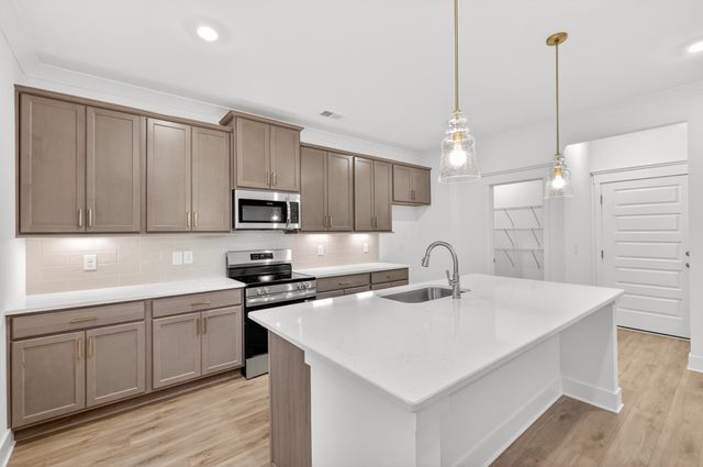 176 Yuma Lane, White House, TN 37188