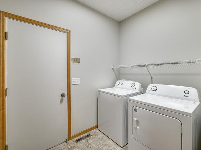 4646 Blaylock Way 3502, Inver Grove Heights, MN 55076