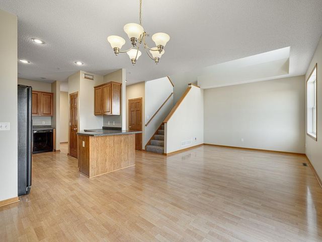 4646 Blaylock Way 3502, Inver Grove Heights, MN 55076