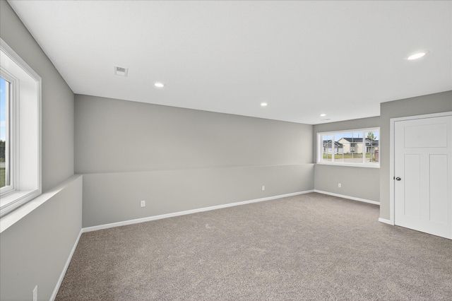 1002 Brandenburg Circle, Waverly, MN 55390