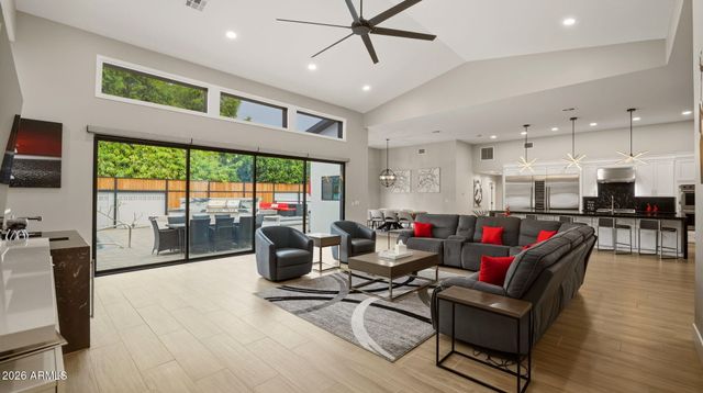 6715 E MONTECITO Avenue, Scottsdale, AZ 85251