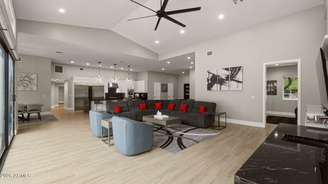 6715 E MONTECITO Avenue, Scottsdale, AZ 85251