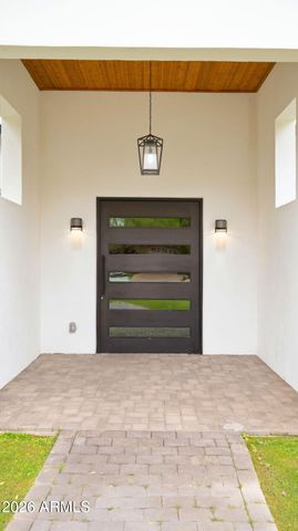 6715 E MONTECITO Avenue, Scottsdale, AZ 85251