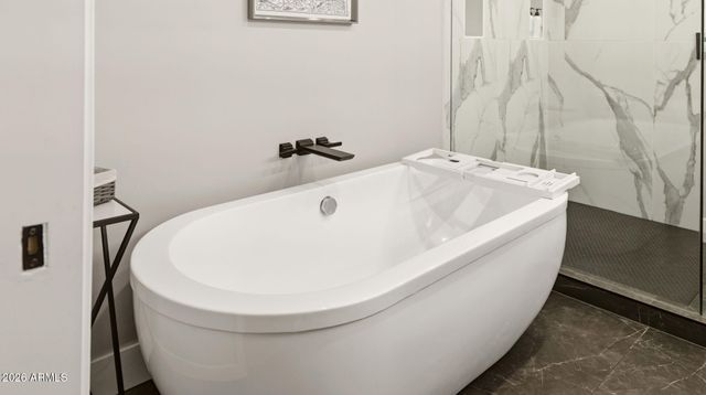 6715 E MONTECITO Avenue, Scottsdale, AZ 85251