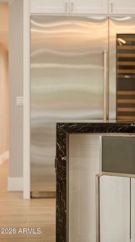 6715 E MONTECITO Avenue, Scottsdale, AZ 85251