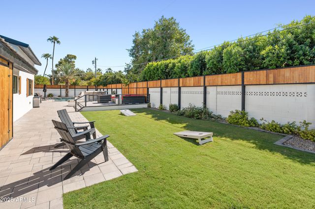 6715 E MONTECITO Avenue, Scottsdale, AZ 85251