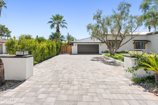 6715 E MONTECITO Avenue, Scottsdale, AZ 85251