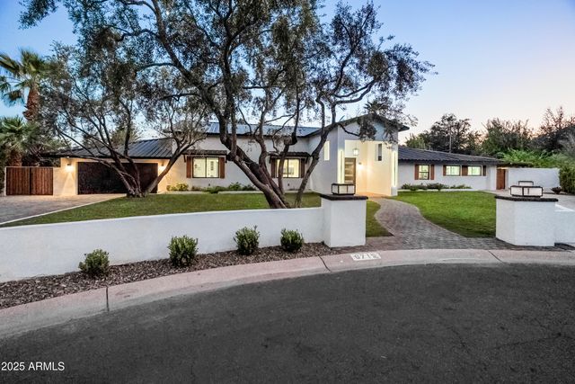 6715 E MONTECITO Avenue, Scottsdale, AZ 85251