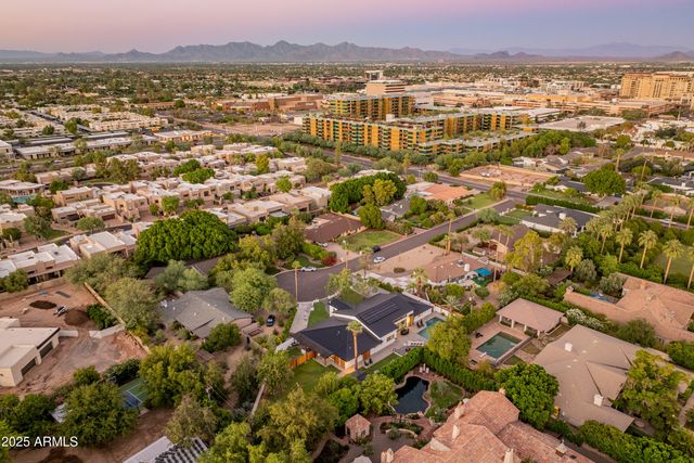 6715 E MONTECITO Avenue, Scottsdale, AZ 85251